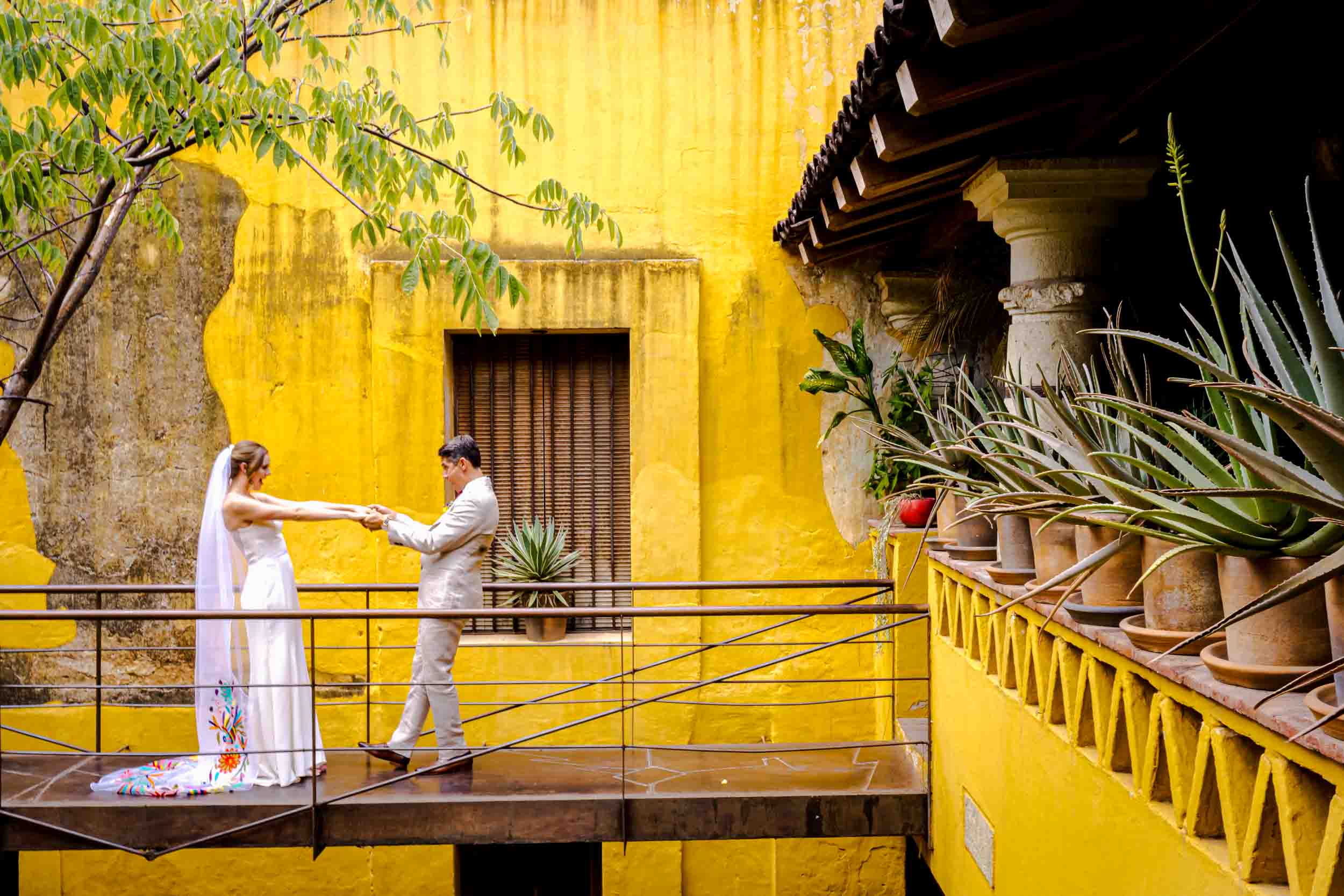 Anneka & Alejandro — El Cardenal, Centro Histórico — Douglas Favero Photography