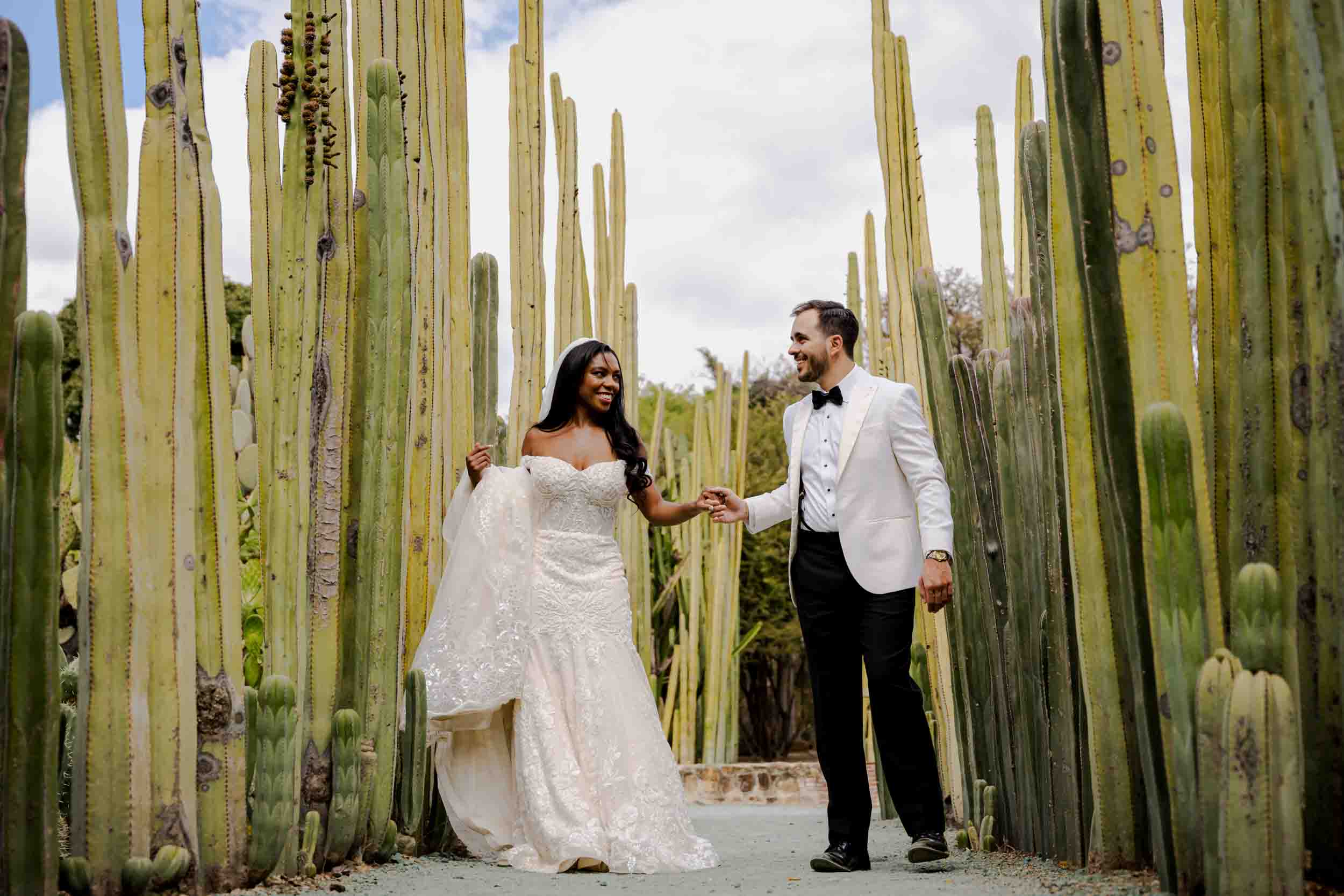 Nicole & Robert — Casa Quiote, Jardín Etnobotánico — Douglas Favero Photography