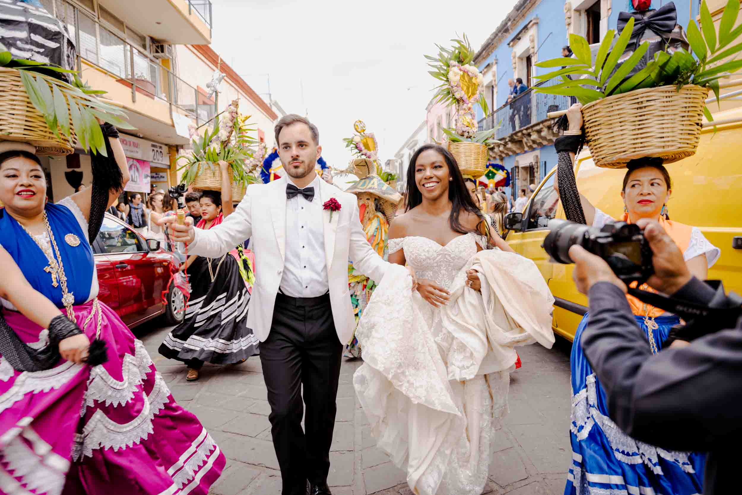 Nicole & Robert — Casa Quiote, Jardín Etnobotánico — Douglas Favero Photography
