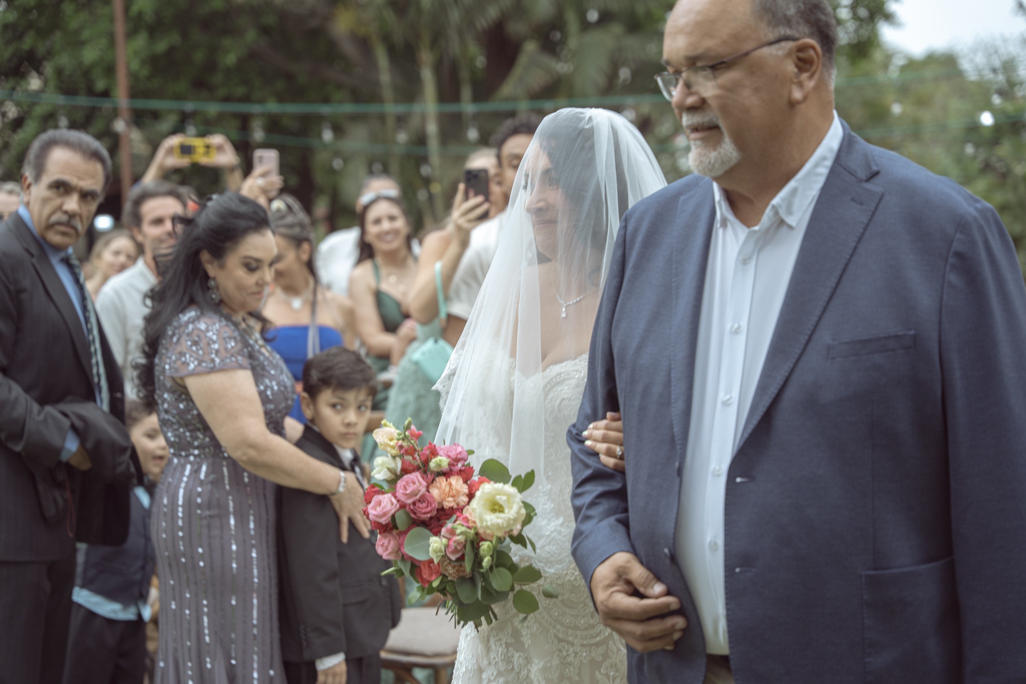 Valerie & Adan — Hotel Boutique Los Laureles — Douglas Favero Photography
