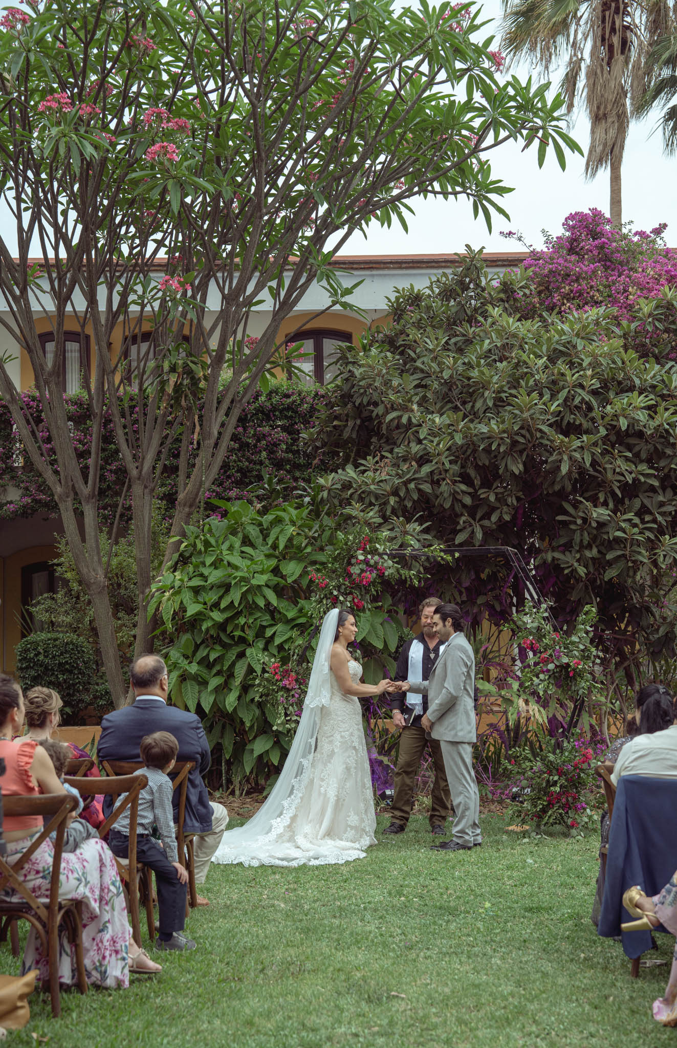Valerie & Adan — Hotel Boutique Los Laureles — Douglas Favero Photography