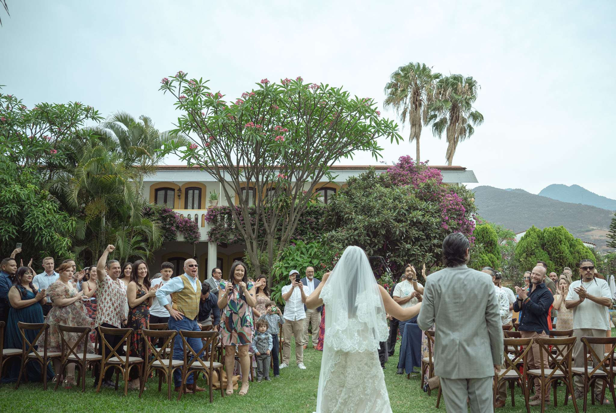 Valerie & Adan — Hotel Boutique Los Laureles — Douglas Favero Photography